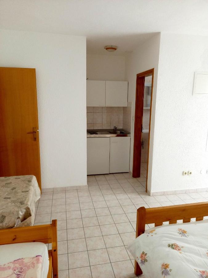 Studie-Apartment In Makarska, Kroatien Exterior photo