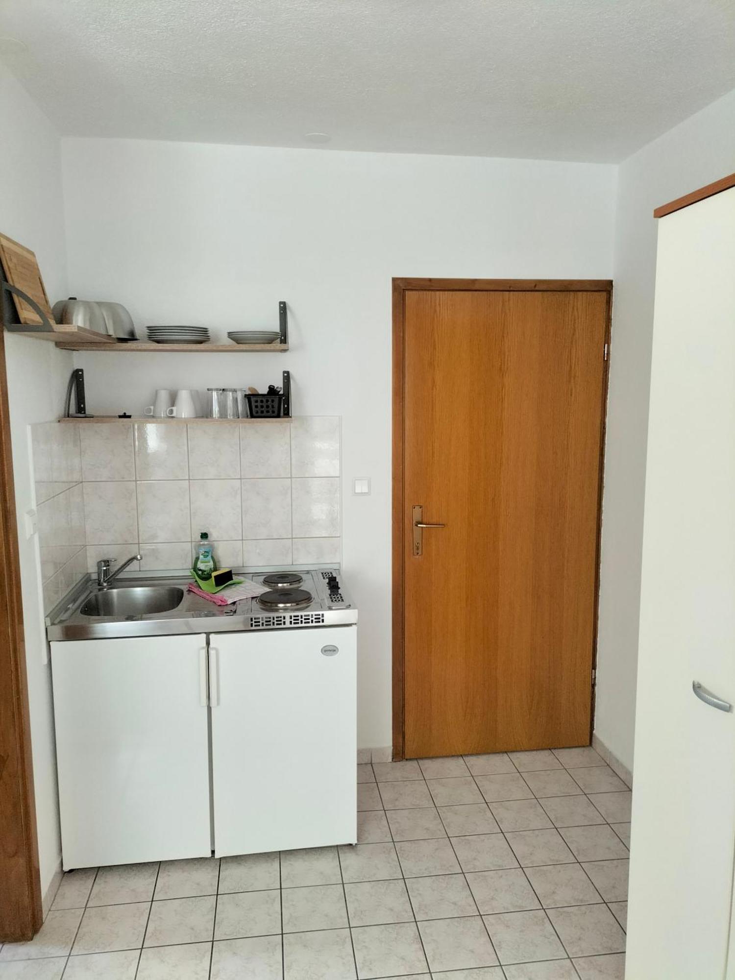 Studie-Apartment In Makarska, Kroatien Exterior photo